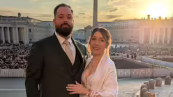 Nina und Daniel Valerien aus Köln während der Generalaudienz bei Papst Leo XIV. (privat)