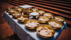 Eindr&uuml;cke der Feier der Bischofsweihe von Pater Joshy Pottackal O.Carm. am vierten Fastensonntag, dem 15. M&auml;rz 2026, im Mainzer Dom mit Bischof Peter Kohlgraf. / &copy; Nicolas Ottersbach (DR)