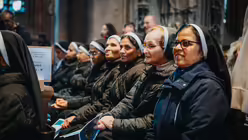 Eindr&uuml;cke der Feier der Bischofsweihe von Pater Joshy Pottackal O.Carm. am vierten Fastensonntag, dem 15. M&auml;rz 2026, im Mainzer Dom mit Bischof Peter Kohlgraf. / &copy; Nicolas Ottersbach (DR)