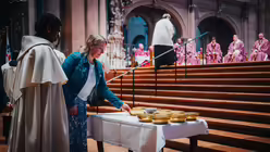Eindr&uuml;cke der Feier der Bischofsweihe von Pater Joshy Pottackal O.Carm. am vierten Fastensonntag, dem 15. M&auml;rz 2026, im Mainzer Dom mit Bischof Peter Kohlgraf. / &copy; Nicolas Ottersbach (DR)
