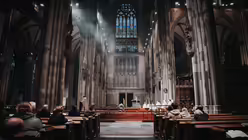 Feier vom Letzten Abendmahl im K&ouml;lner Dom / &copy; Nicolas Ottersbach (DR)