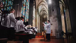 Pontifikalamt am ersten Weihnachtstag 2025 mit Kardinal Woelki. / &copy; Nicolas Ottersbach (DR)