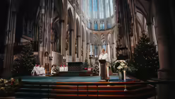 Pontifikalamt am ersten Weihnachtstag 2025 mit Kardinal Woelki. / &copy; Nicolas Ottersbach (DR)