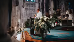 Pontifikalamt am ersten Weihnachtstag 2025 mit Kardinal Woelki. / &copy; Nicolas Ottersbach (DR)