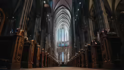 Pontifikalamt am ersten Weihnachtstag 2025 mit Kardinal Woelki. / &copy; Nicolas Ottersbach (DR)