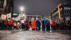 &Ouml;kumenischer Gottesdienst zur Er&ouml;ffnung der Karnevalssession 2026 / &copy; Nicolas Ottersbach (DR)