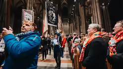 &Ouml;kumenischer Gottesdienst zur Er&ouml;ffnung der Karnevalssession 2026 / &copy; Nicolas Ottersbach (DR)