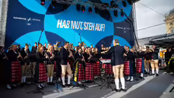 Blaskapelle bei der Er&ouml;ffnungsfeier des 104. Katholikentags in W&uuml;rzburg am 13. Mai 2026. / &copy; Nicolas Ottersbach (DR)