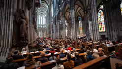 Pontifikalamt an Pfingstsonntag im Kölner Dom / © Nicolas Ottersbach (DR)