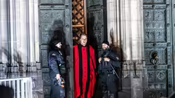 Christmette im K&ouml;lner Dom / &copy; Nicolas Ottersbach (DR)