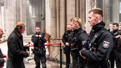 Christmette im K&ouml;lner Dom / &copy; Nicolas Ottersbach (DR)