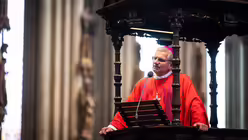 Pontifikalamt an Pfingstsonntag im Kölner Dom / © Nicolas Ottersbach (DR)