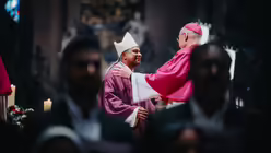 Eindr&uuml;cke der Feier der Bischofsweihe von Pater Joshy Pottackal O.Carm. am vierten Fastensonntag, dem 15. M&auml;rz 2026, im Mainzer Dom mit Bischof Peter Kohlgraf. / &copy; Nicolas Ottersbach (DR)