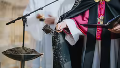 Requiem f&uuml;r Altbischof Joachim Wanke im Erfurter Mariendom / &copy; Nicolas Ottersbach (DR)