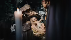 Pontifikalamt am ersten Weihnachtstag 2025 mit Kardinal Woelki. / &copy; Nicolas Ottersbach (DR)