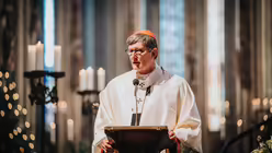 Pontifikalamt am ersten Weihnachtstag 2025 mit Kardinal Woelki. / &copy; Nicolas Ottersbach (DR)