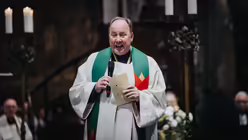 &Ouml;kumenischer Gottesdienst zur Er&ouml;ffnung der Karnevalssession 2026 / &copy; Nicolas Ottersbach (DR)