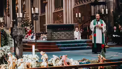 &Ouml;kumenischer Gottesdienst zur Er&ouml;ffnung der Karnevalssession 2026 / &copy; Nicolas Ottersbach (DR)