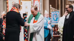 &Ouml;kumenischer Gottesdienst zur Er&ouml;ffnung der Karnevalssession 2026 / &copy; Nicolas Ottersbach (DR)