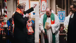 &Ouml;kumenischer Gottesdienst zur Er&ouml;ffnung der Karnevalssession 2026 / &copy; Nicolas Ottersbach (DR)