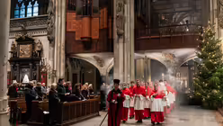 Pontifikalamt am ersten Weihnachtstag im Kölner Dom.  / © Nicolas Ottersbach (DR)