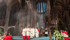 Pontifikalamt am ersten Weihnachtstag im Kölner Dom.  / © Nicolas Ottersbach (DR)