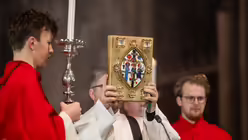 Pontifikalamt am ersten Weihnachtstag im Kölner Dom.  / © Nicolas Ottersbach (DR)