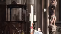 Feier der Osternacht im K&ouml;lner Dom  / &copy; Nicolas Ottersbach  (DR)