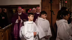 Der Gottesdienst am zweiten Tag der Frühjahrs-Vollversammlung der Deutschen Bischofskonferenz aus dem Kloster Steinfeld unter der Leitung von Erzbischof Dr. Stefan Heße, Erzbischof von Hamburg.  / © Nicolas Ottersbach (DR)