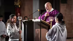 Der Gottesdienst am zweiten Tag der Frühjahrs-Vollversammlung der Deutschen Bischofskonferenz aus dem Kloster Steinfeld unter der Leitung von Erzbischof Dr. Stefan Heße, Erzbischof von Hamburg. 