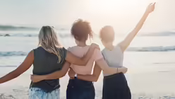 Am 8. M&auml;rz ist internationaler Weltfrauentag. Er macht aufmerksam auf Gleichberechtigung und Frauenrechte / &copy; PeopleImages.com - Yuri A (shutterstock)