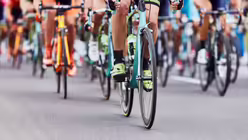Radrennen / &copy; baranq (shutterstock)