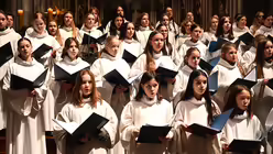 Impressionen des traditionelle Adventskonzerts der Kölner Domchöre vom 17. Dezember 2024. / © Beatrice Tomasetti (DR)