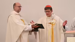 Der Erzbischof von Köln, Rainer Kardinal Woelki, feiert am 12. Januar den Eröffnungsgottesdienst der Antonius-Oktav 2025 in Bergisch-Gladbach Herkenrath. / © Beatrice Tomasetti (DR)