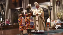 Bilder vom Internationalen Pilgergottesdienst mit den muttersprachlichen Gemeinden. / © Beatrice Tomasetti (DR)