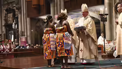 Bilder vom Internationalen Pilgergottesdienst mit den muttersprachlichen Gemeinden. / © Beatrice Tomasetti (DR)