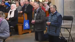 Die Fatima-Lichterprozession am Sonntag, dem 6. Oktober 2024 in Köln der Initiative Deutschland betet Rosenkranz e. V. mit Erzbischof Rainer Maria Kardinal Woelki. / © Beatrice Tomasetti (DR)