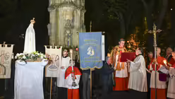 Die Fatima-Lichterprozession am Sonntag, dem 6. Oktober 2024 in Köln der Initiative Deutschland betet Rosenkranz e. V. mit Erzbischof Rainer Maria Kardinal Woelki. / © Beatrice Tomasetti (DR)