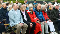 Eindrücke des Gottesdienstes, der am 29. August 2025 anlässlich des 20-jährigen Jubiläums des Weltjugendtags im Erzbistum Köln auf dem Papsthügel mit Erzbischof Koch stattfand. / © Beatrice Tomasetti (DR)