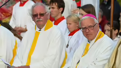 Eindrücke des Gottesdienstes, der am 29. August 2025 anlässlich des 20-jährigen Jubiläums des Weltjugendtags im Erzbistum Köln auf dem Papsthügel mit Erzbischof Koch stattfand. / © Beatrice Tomasetti (DR)