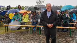 Eindrücke des Gottesdienstes, der am 29. August 2025 anlässlich des 20-jährigen Jubiläums des Weltjugendtags im Erzbistum Köln auf dem Papsthügel mit Erzbischof Koch stattfand. / © Beatrice Tomasetti (DR)