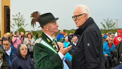 Eindr&uuml;cke des Gottesdienstes, der am 29. August 2025 anl&auml;sslich des 20-j&auml;hrigen Jubil&auml;ums des Weltjugendtags im Erzbistum K&ouml;ln auf dem Papsth&uuml;gel mit Erzbischof Koch stattfand. / &copy; Beatrice Tomasetti (DR)