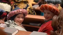 Bilder der di&ouml;zesanen Aussendungsfeier der Sternsinger f&uuml;r das Erzbistum K&ouml;ln am Samstag, dem 27. Dezember 2025, im K&ouml;lner Dom mit dem Erzbischof von K&ouml;ln, Rainer Maria Kardinal Woelki. / &copy; Beatrice Tomasetti (DR)