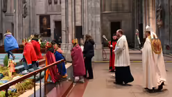 Bilder der di&ouml;zesanen Aussendungsfeier der Sternsinger f&uuml;r das Erzbistum K&ouml;ln am Samstag, dem 27. Dezember 2025, im K&ouml;lner Dom mit dem Erzbischof von K&ouml;ln, Rainer Maria Kardinal Woelki. / &copy; Beatrice Tomasetti (DR)