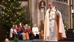 Bilder der di&ouml;zesanen Aussendungsfeier der Sternsinger f&uuml;r das Erzbistum K&ouml;ln am Samstag, dem 27. Dezember 2025, im K&ouml;lner Dom mit dem Erzbischof von K&ouml;ln, Rainer Maria Kardinal Woelki. / &copy; Beatrice Tomasetti (DR)