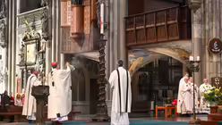 Eindrücke vom Pontifikalamt zum Dank zur Wahl von Papst Leo XIV. am 20. Mai 2025 aus dem Kölner Dom mit Rainer Maria Kardinal Woelki. / © Beatrice Tomasetti (DR)