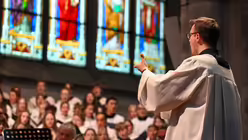 Eindrücke vom Pontifikalamt zum Dank zur Wahl von Papst Leo XIV. am 20. Mai 2025 aus dem Kölner Dom mit Rainer Maria Kardinal Woelki. / © Beatrice Tomasetti (DR)