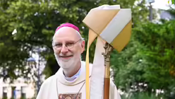 Eindrücke von der Diakonenweihe von vier Seminaristen durch den Kölner Weihbischof Ansgar Puff am Dreifaltigkeitssonntag 2025 in der Euskirchener Herz-Jesu-Kirche. / © Beatrice Tomasetti (DR)