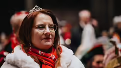 Eindrücke des ökumenischen Gottesdienstes für Kölner Karnevalisten aus dem Kölner Dom für mit Stadtdechant Robert Kleine und Stadtsuperintendent Bernhard Seiger zur Karnevalssession 2025 am Abend des 8. Januar 2025. / © Nicolas Otterbach (DR)