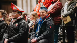 Eindrücke des ökumenischen Gottesdienstes für Kölner Karnevalisten aus dem Kölner Dom für mit Stadtdechant Robert Kleine und Stadtsuperintendent Bernhard Seiger zur Karnevalssession 2025 am Abend des 8. Januar 2025. / © Nicolas Otterbach (DR)